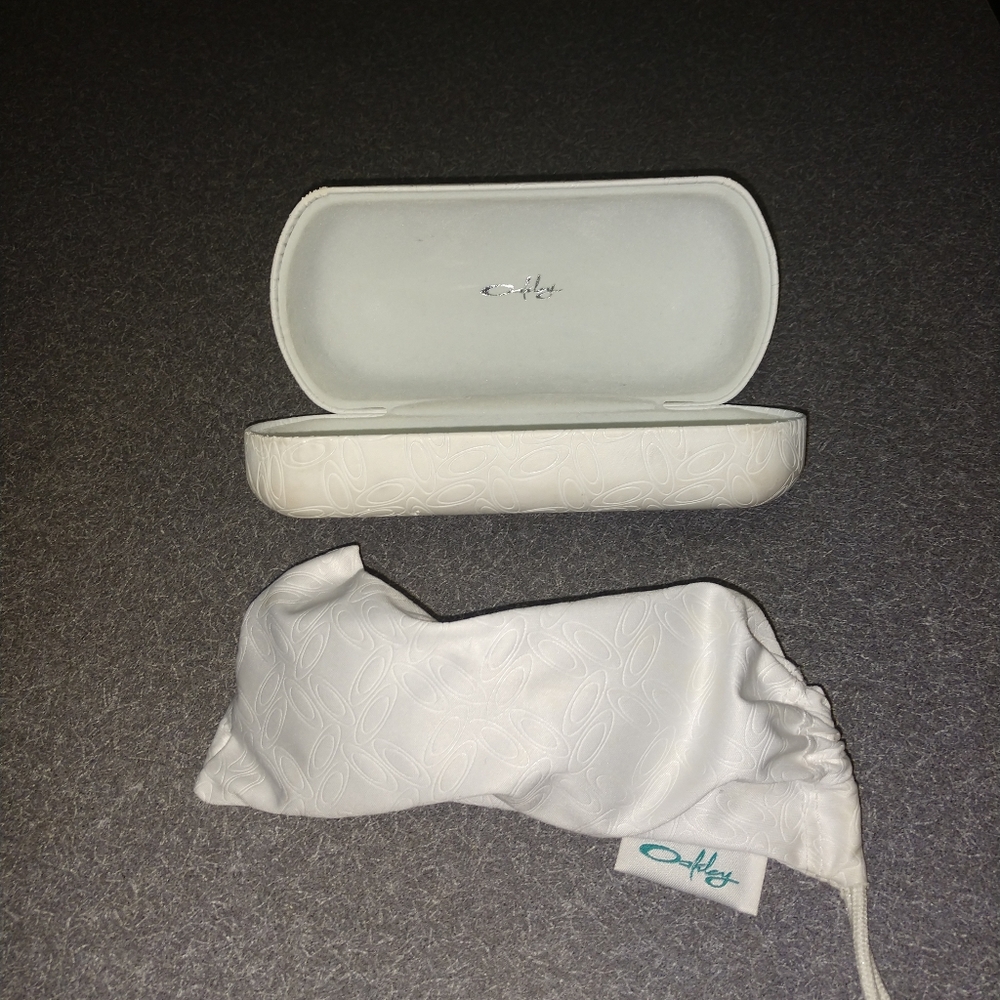 Authentic Oakley's - Picture 4 of 7